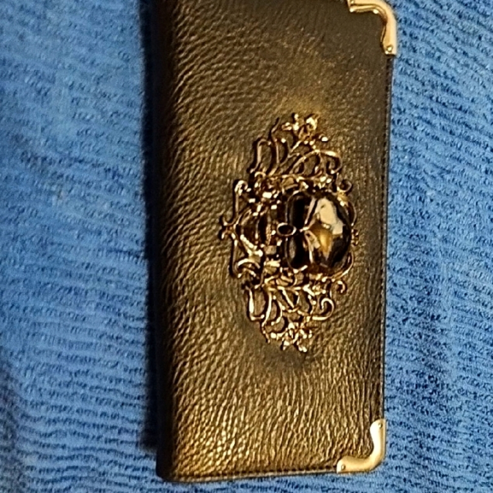 Elegant Black skull wallet
